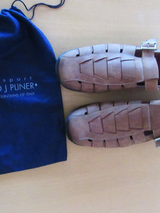 Donald J. Pliner brown suede leather fishermans sandals shoes - 12 - 1990\'s EUC